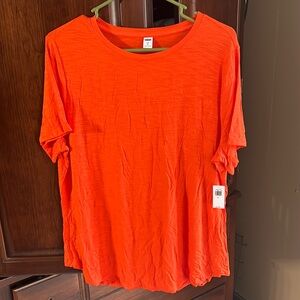 Orange t shirt